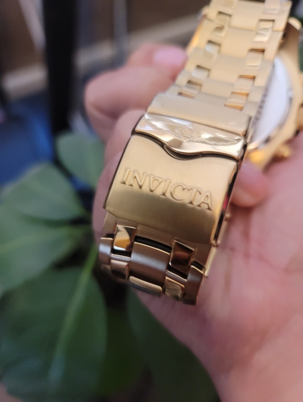 Invicta Mens Gold Tone Watch - Picture 4 of 5